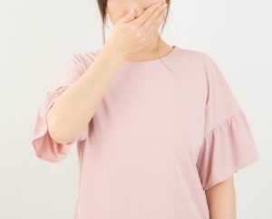 彼氏の口臭がキツイ!上手に伝える方法は?